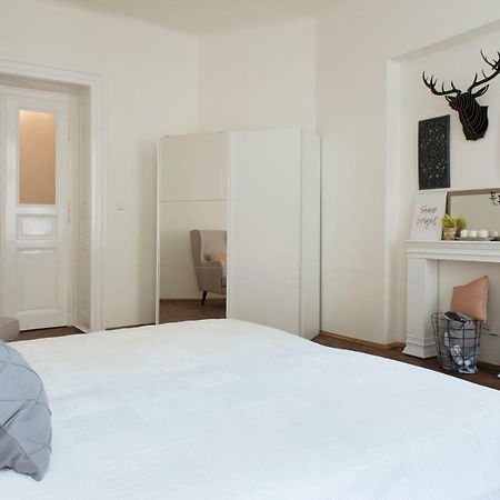Kent Ridge Loft Apartment Praha Bagian luar foto