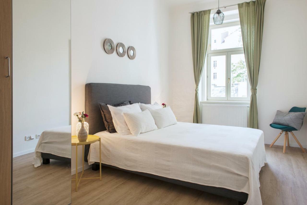 Kent Ridge Loft Apartment Praha Bagian luar foto